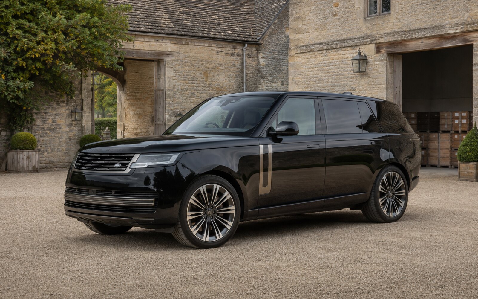 Range Rover LWB specialist logistics vehicle